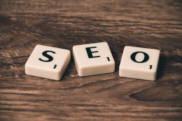 أدوات-تحسين-محركات-البحث-SEO-Tools دليل شامل لأدوات التسويق الإلكتروني الاساسيه لاحتراف التسويق 2025
