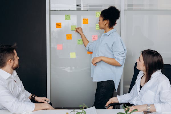 9-أفكار-للتسويق-الإلكتروني-خارج-الصندوق 9 أفكار للتسويق الإلكتروني خارج الصندوق للنجاح