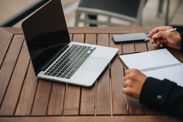 ما-هي-شروط-وثيقة-العمل-الحر ما هي شروط وثيقة العمل الحر في السعودية